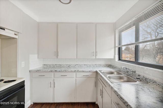 2140 Wyndhurst Road, Toledo, OH 43607