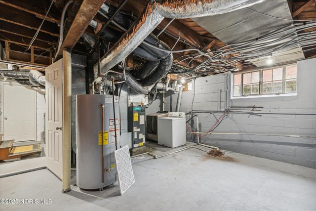 2140 Wyndhurst Road, Toledo, OH 43607