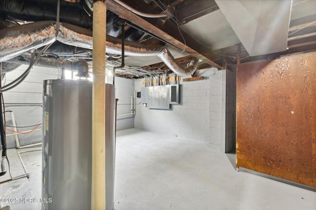 2140 Wyndhurst Road, Toledo, OH 43607