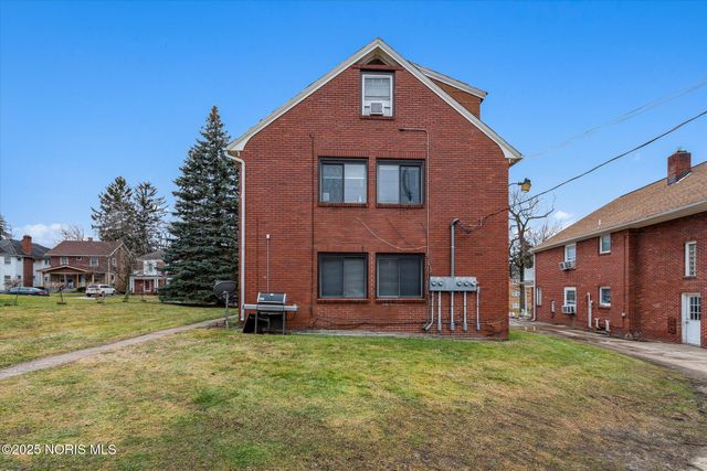 2140 Wyndhurst Road, Toledo, OH 43607