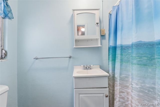 8215 E Floral Park Drive, Floral City, FL 34436