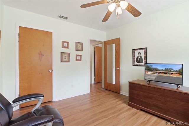 8215 E Floral Park Drive, Floral City, FL 34436