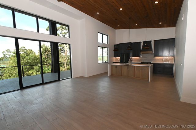 01 Sunset Lane, Vian, OK 74962