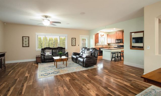 1003 Overland Trail St, Middleton, ID 83644