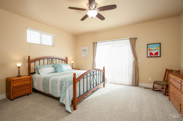 1003 Overland Trail St, Middleton, ID 83644