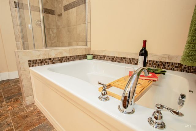 1003 Overland Trail St, Middleton, ID 83644