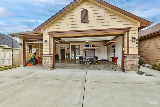 1003 Overland Trail St, Middleton, ID 83644