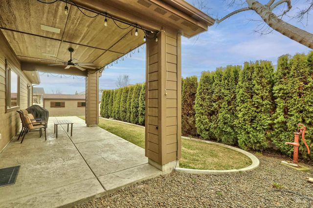 1003 Overland Trail St, Middleton, ID 83644