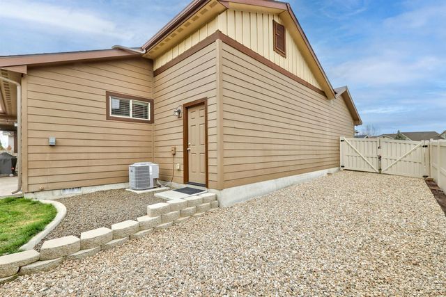 1003 Overland Trail St, Middleton, ID 83644