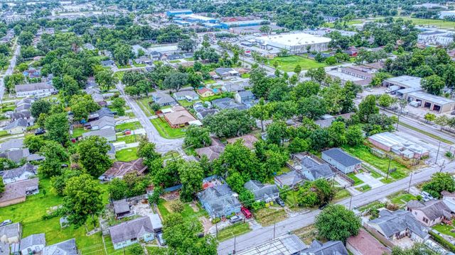 4305 Castor Street, Houston, TX 77022