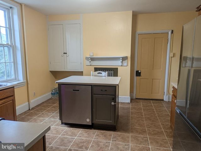516 JENNINGS ST, Beverly, NJ 08010