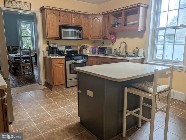516 JENNINGS ST, Beverly, NJ 08010