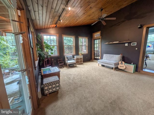 516 JENNINGS ST, Beverly, NJ 08010
