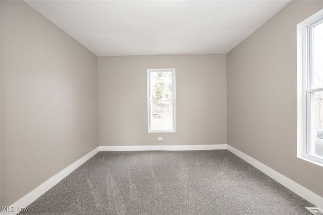 144 19th Street NW, Barberton, OH 44203