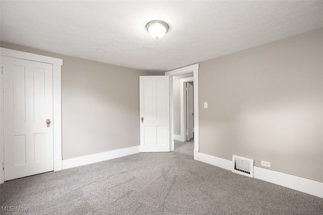 144 19th Street NW, Barberton, OH 44203