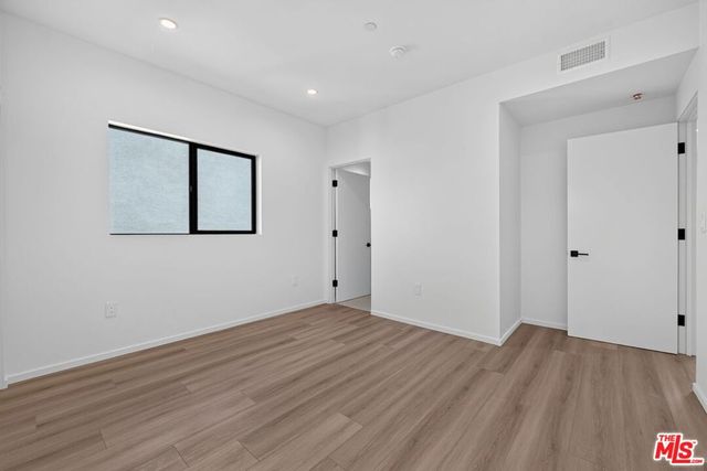 1853 12th Street D, Santa Monica, CA 90404