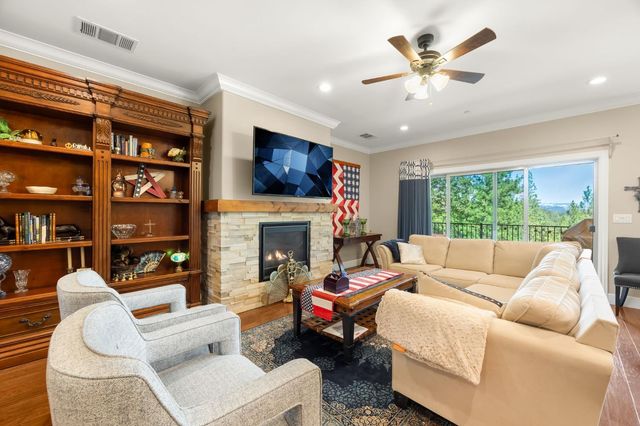 6225 Green Ridge Dr, Foresthill, CA 95631