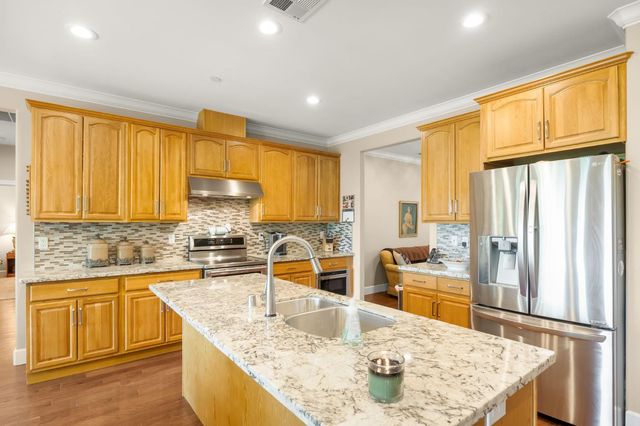 6225 Green Ridge Dr, Foresthill, CA 95631