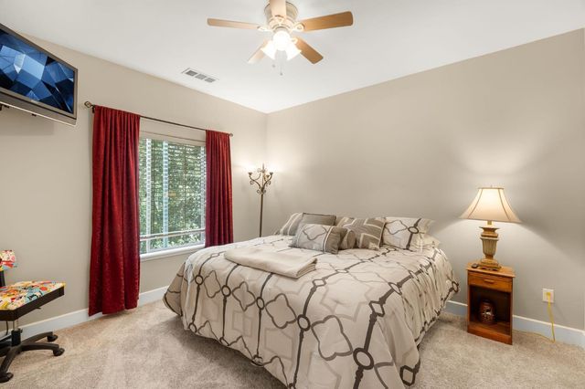 6225 Green Ridge Dr, Foresthill, CA 95631