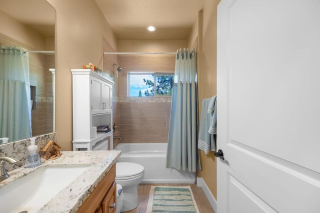 6225 Green Ridge Dr, Foresthill, CA 95631