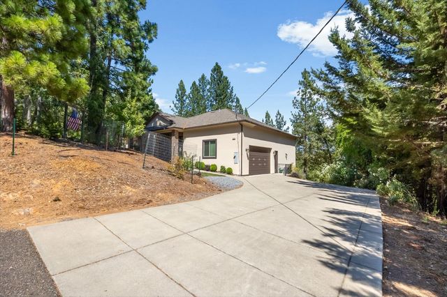 6225 Green Ridge Dr, Foresthill, CA 95631
