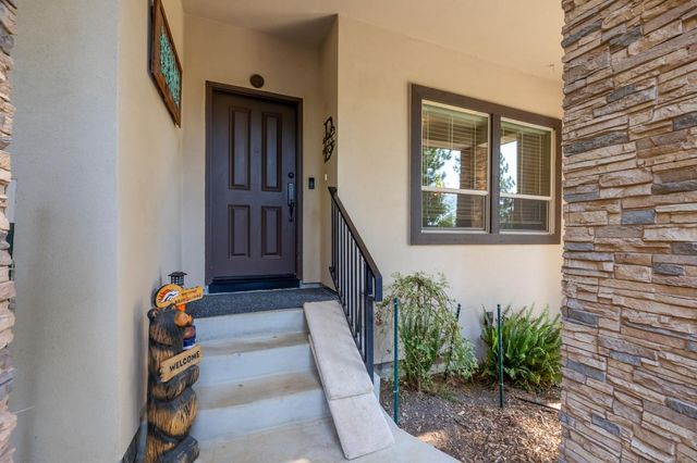 6225 Green Ridge Dr, Foresthill, CA 95631