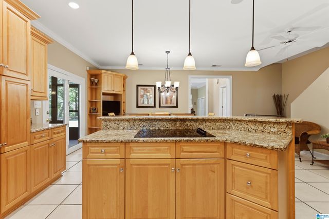 5661 EASTERN VALLEY ROAD, Mccalla, AL 35111