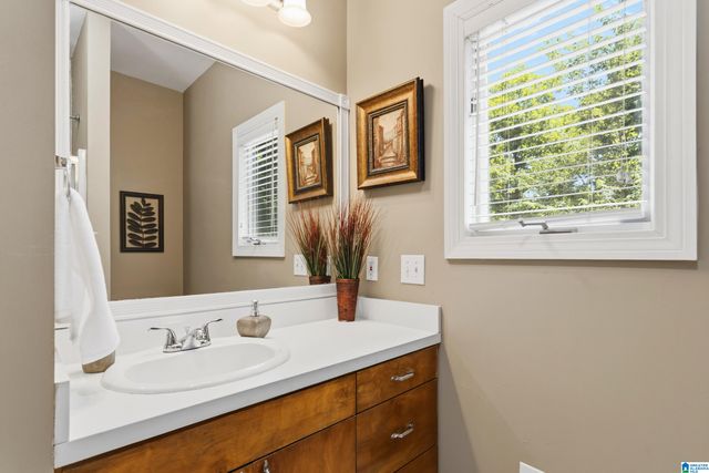 5661 EASTERN VALLEY ROAD, Mccalla, AL 35111