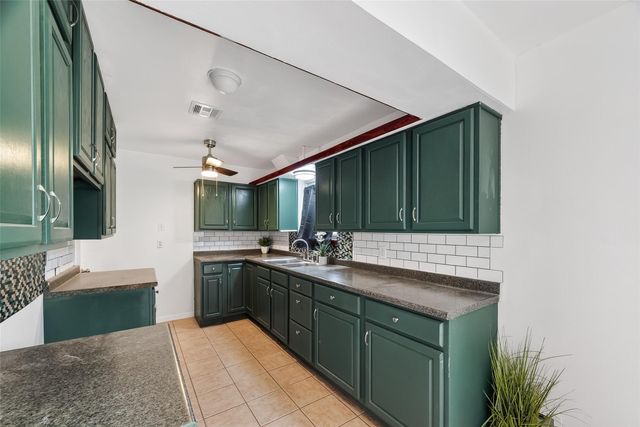 512 Harold Lane, Baytown, TX 77521