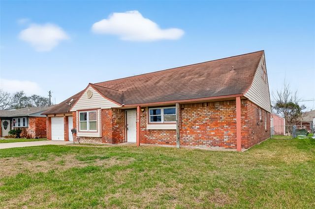 512 Harold Lane, Baytown, TX 77521