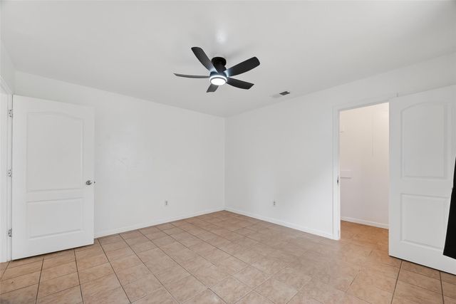 512 Harold Lane, Baytown, TX 77521