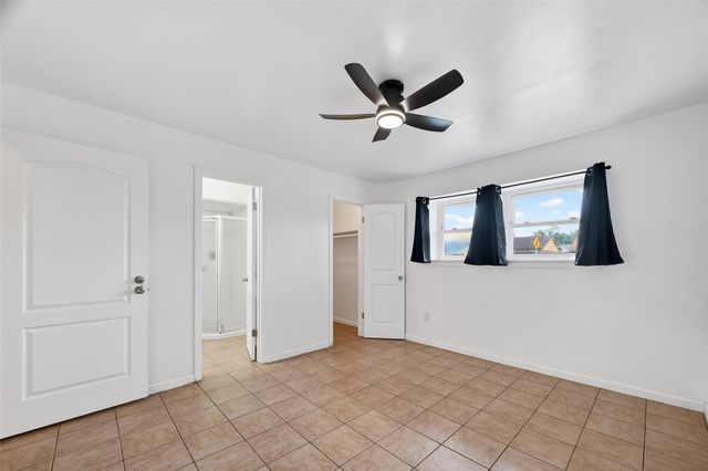 512 Harold Lane, Baytown, TX 77521