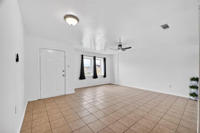 512 Harold Lane, Baytown, TX 77521