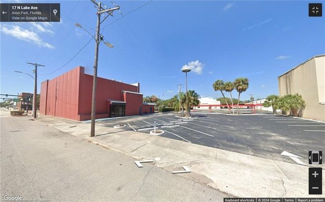 2 W Main St, Avon Park, FL 33825