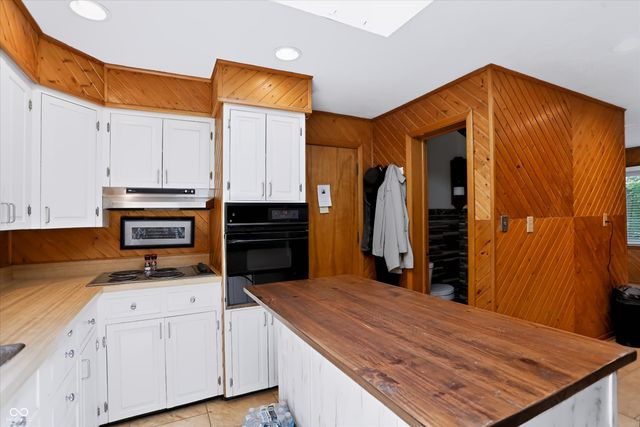 11060 Beechwood Drive W, Carmel, IN 46280