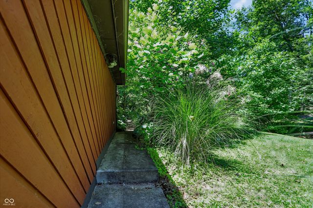 11060 Beechwood Drive W, Carmel, IN 46280