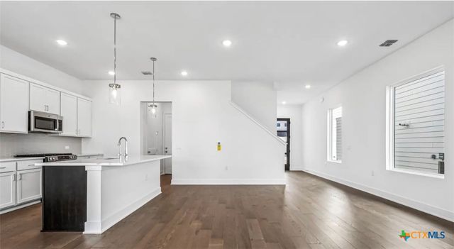 1414 Rambling Rose Road, Austin, TX 78745