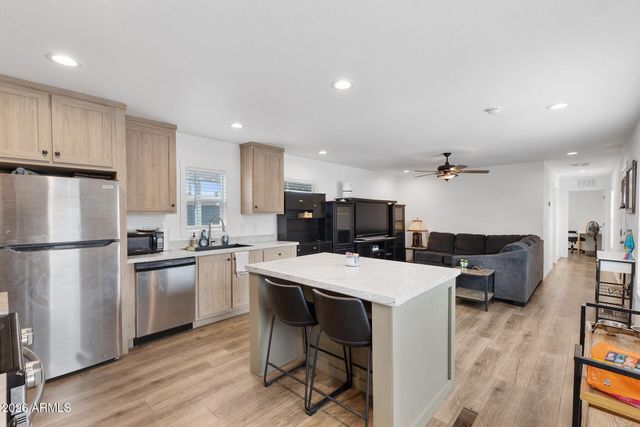 2060 N CENTER Street 87, Mesa, AZ 85201