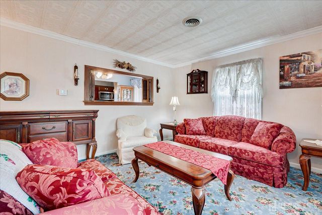 669 Old Post Road, Edison, NJ 08817