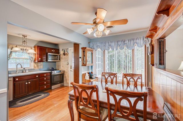 669 Old Post Road, Edison, NJ 08817