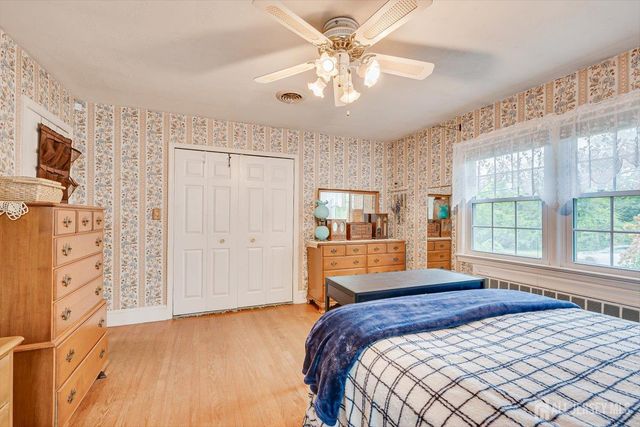 669 Old Post Road, Edison, NJ 08817