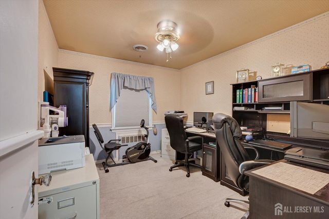 669 Old Post Road, Edison, NJ 08817