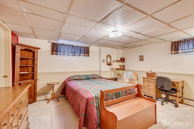 669 Old Post Road, Edison, NJ 08817