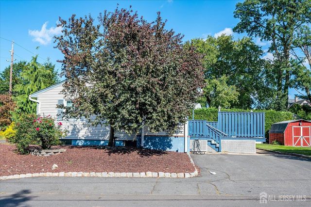 669 Old Post Road, Edison, NJ 08817