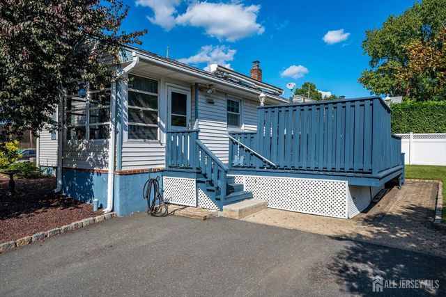669 Old Post Road, Edison, NJ 08817