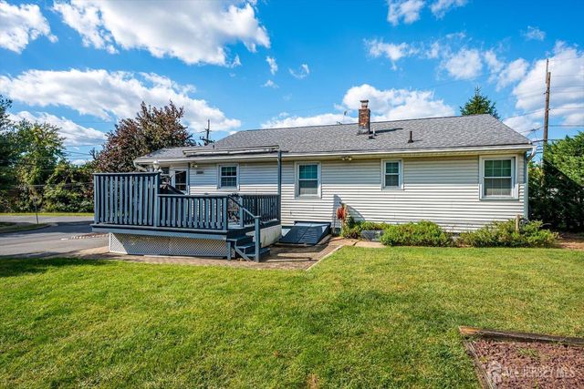 669 Old Post Road, Edison, NJ 08817