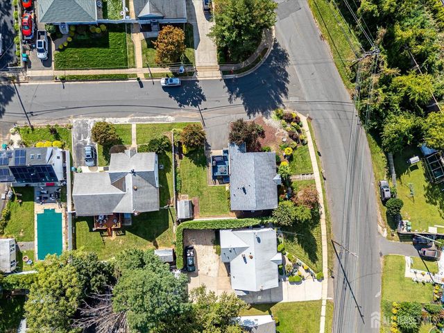 669 Old Post Road, Edison, NJ 08817