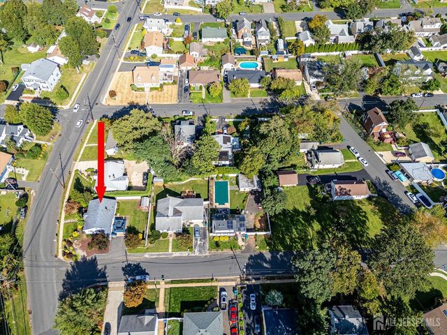 669 Old Post Road, Edison, NJ 08817