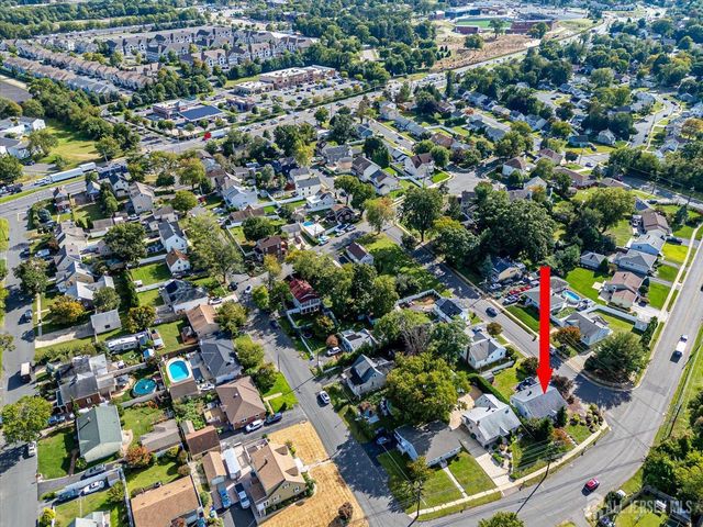 669 Old Post Road, Edison, NJ 08817