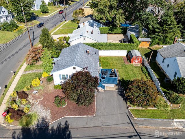 669 Old Post Road, Edison, NJ 08817